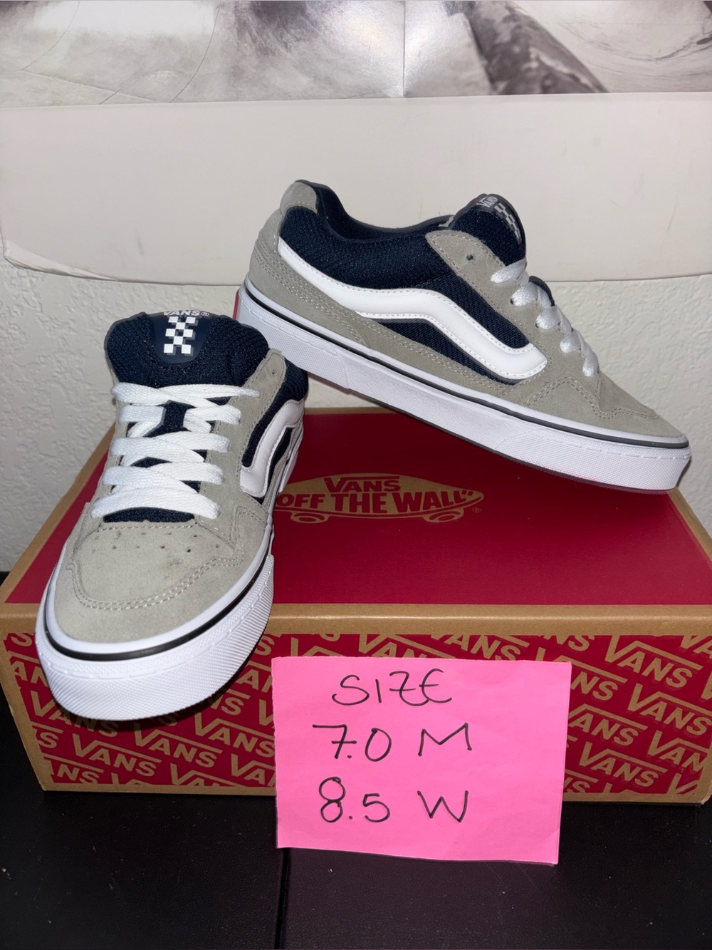 Vans Caldrone sz 7.0 Men’s 8.5 Women’s